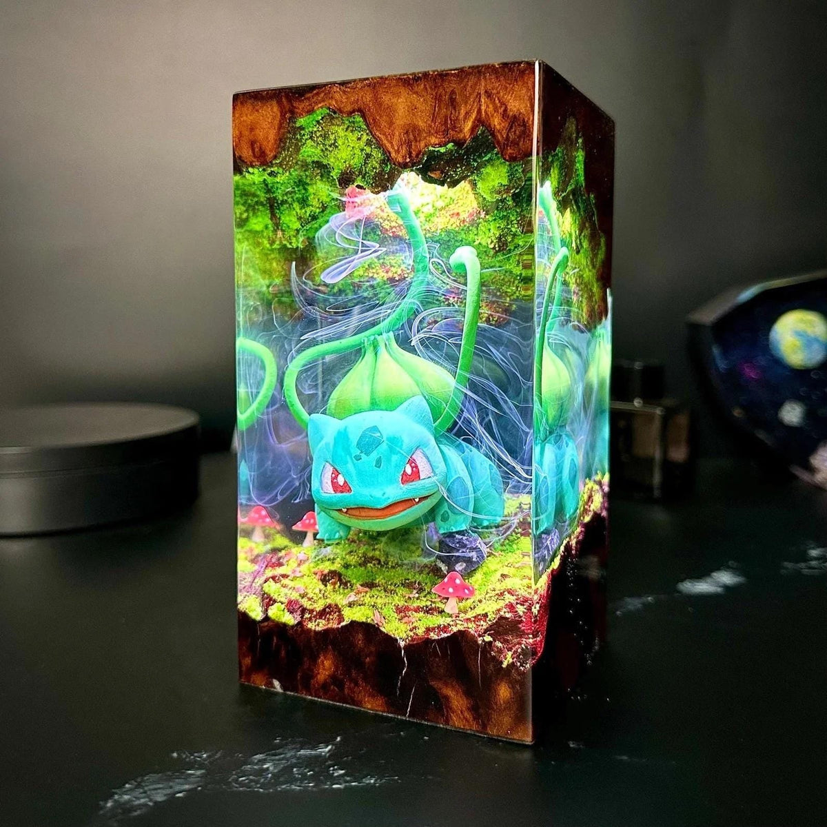 Bulbasaur Grass Starter Resin Lamp