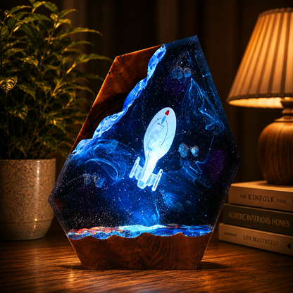 Star Trek USS Voyager NCC-74656 Lamp - Gift for Trekkie