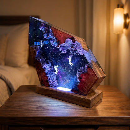 Spaceship and astronaut night light – Galaxy lamp